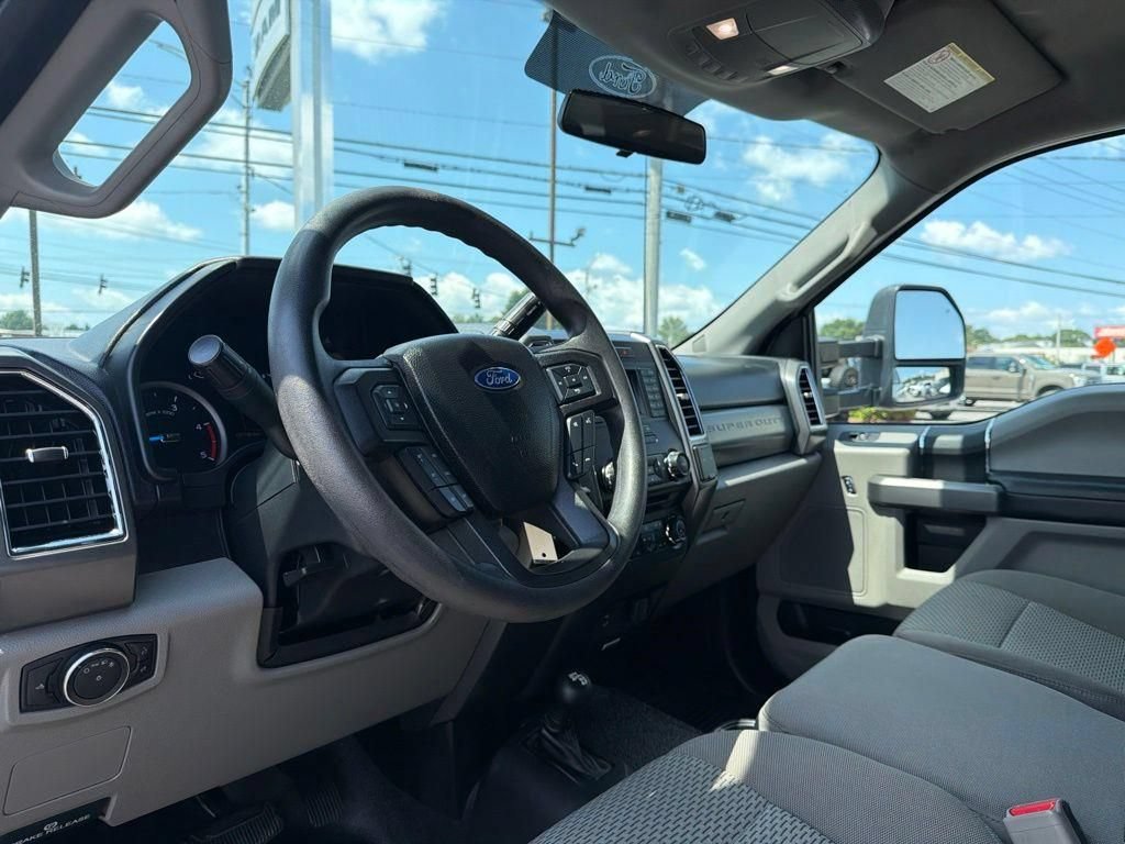 Used 2017 Ford F250 XLT AWD/4WD image 29