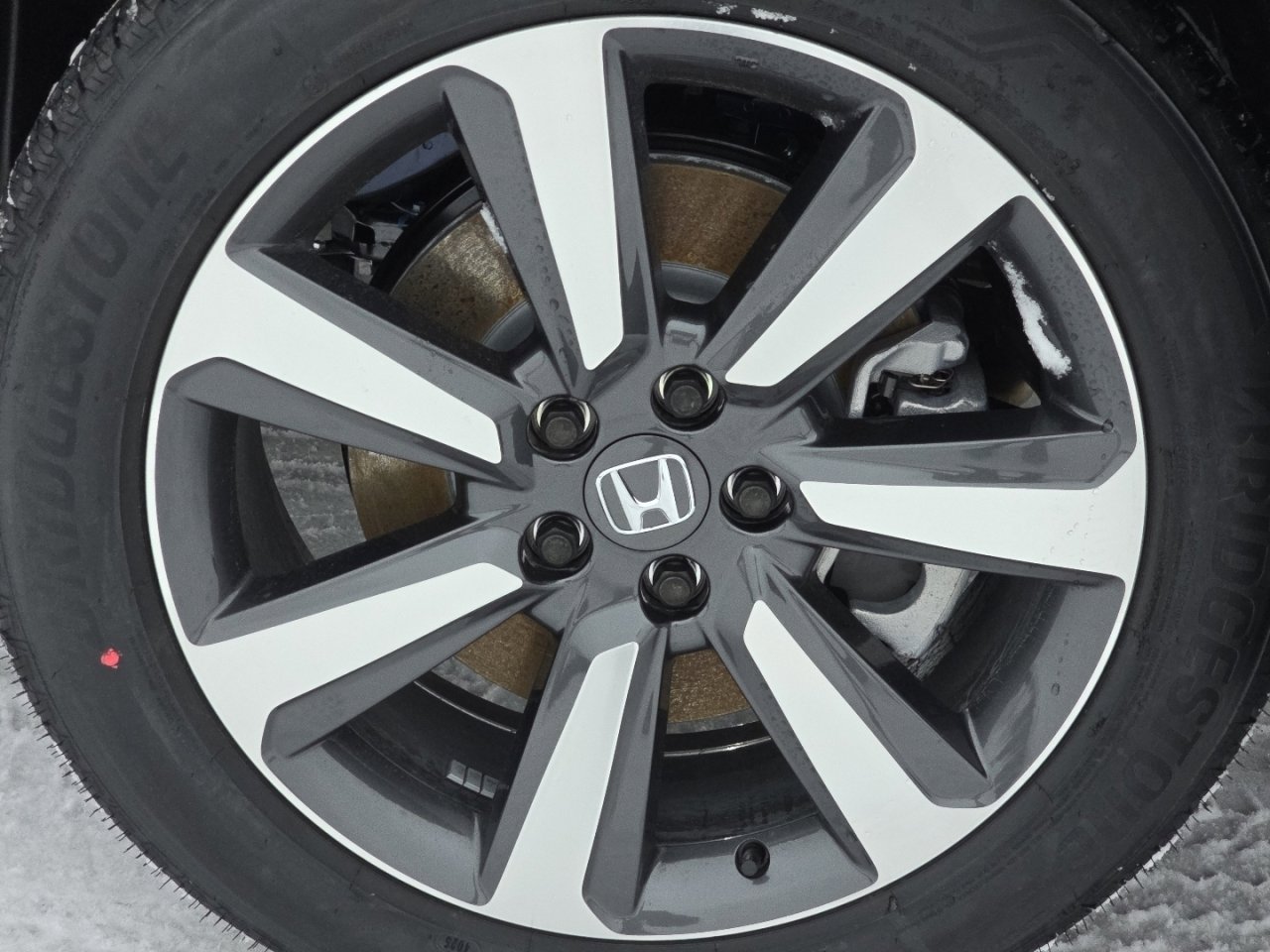 New 2025 Honda Pilot Touring image 12