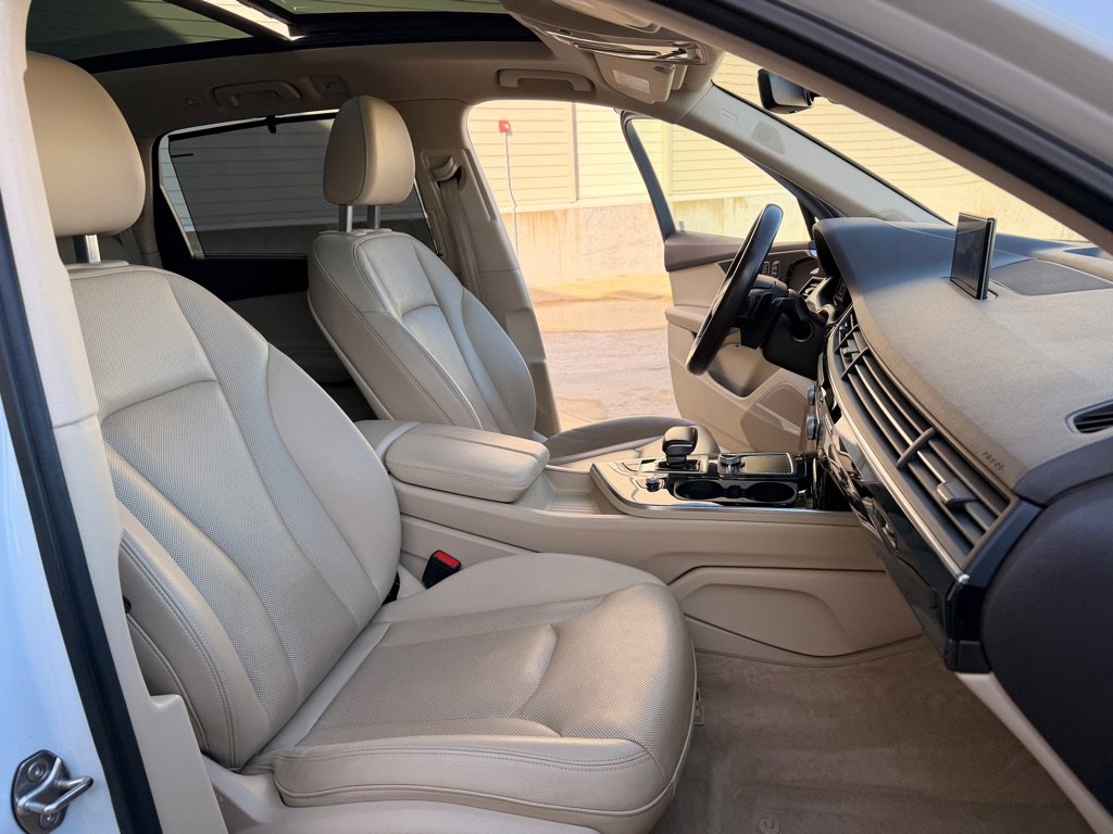 Used 2019 Audi Q7 3.0T Premium Plus AWD/4WD image 24