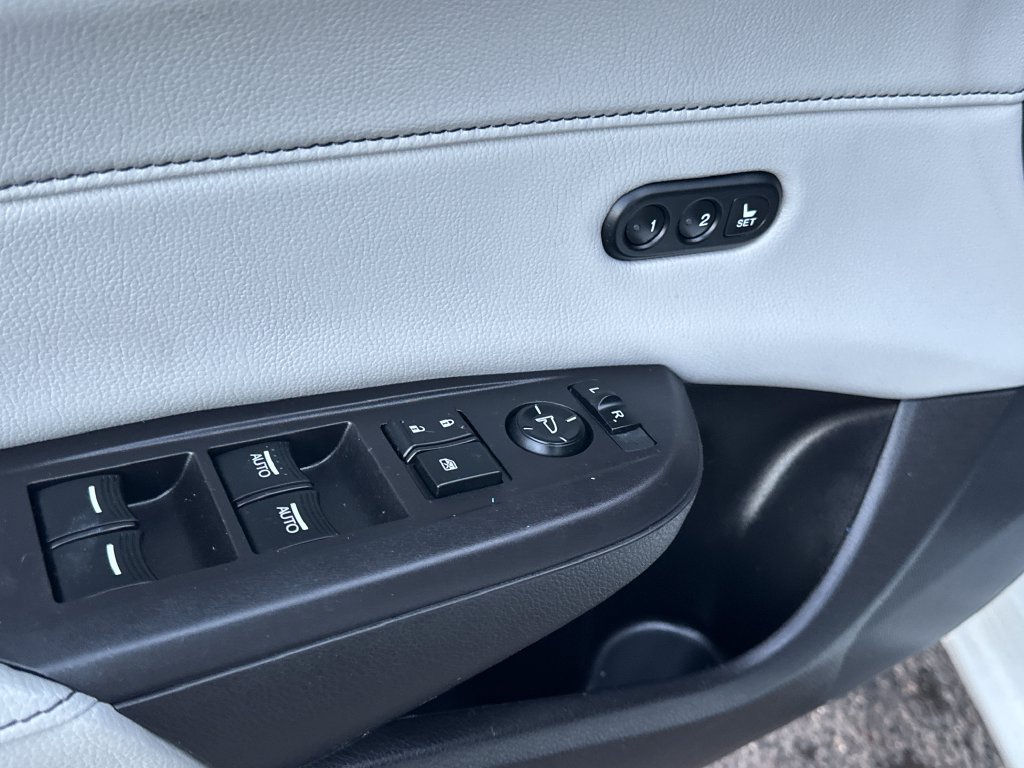 Used 2019 Acura ILX FWD image 12
