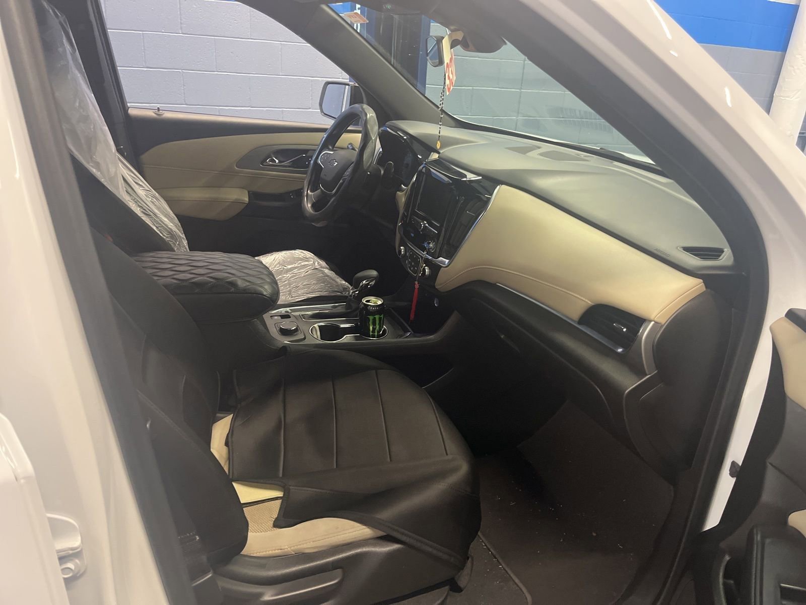 Certified 2023 Chevrolet Traverse LS w/ Midnight/Sport Edition image 5