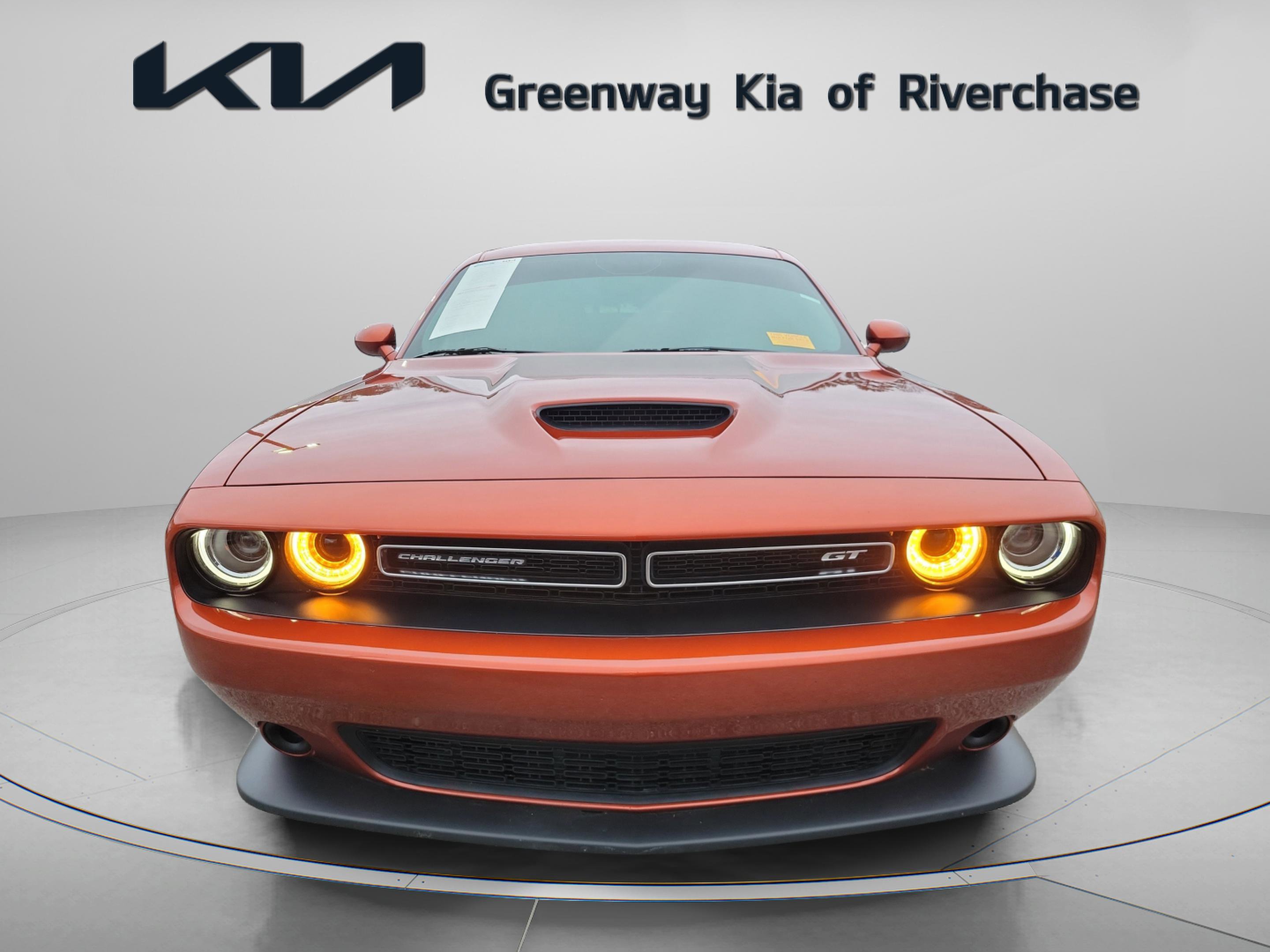 Used 2023 Dodge Challenger GT image 2