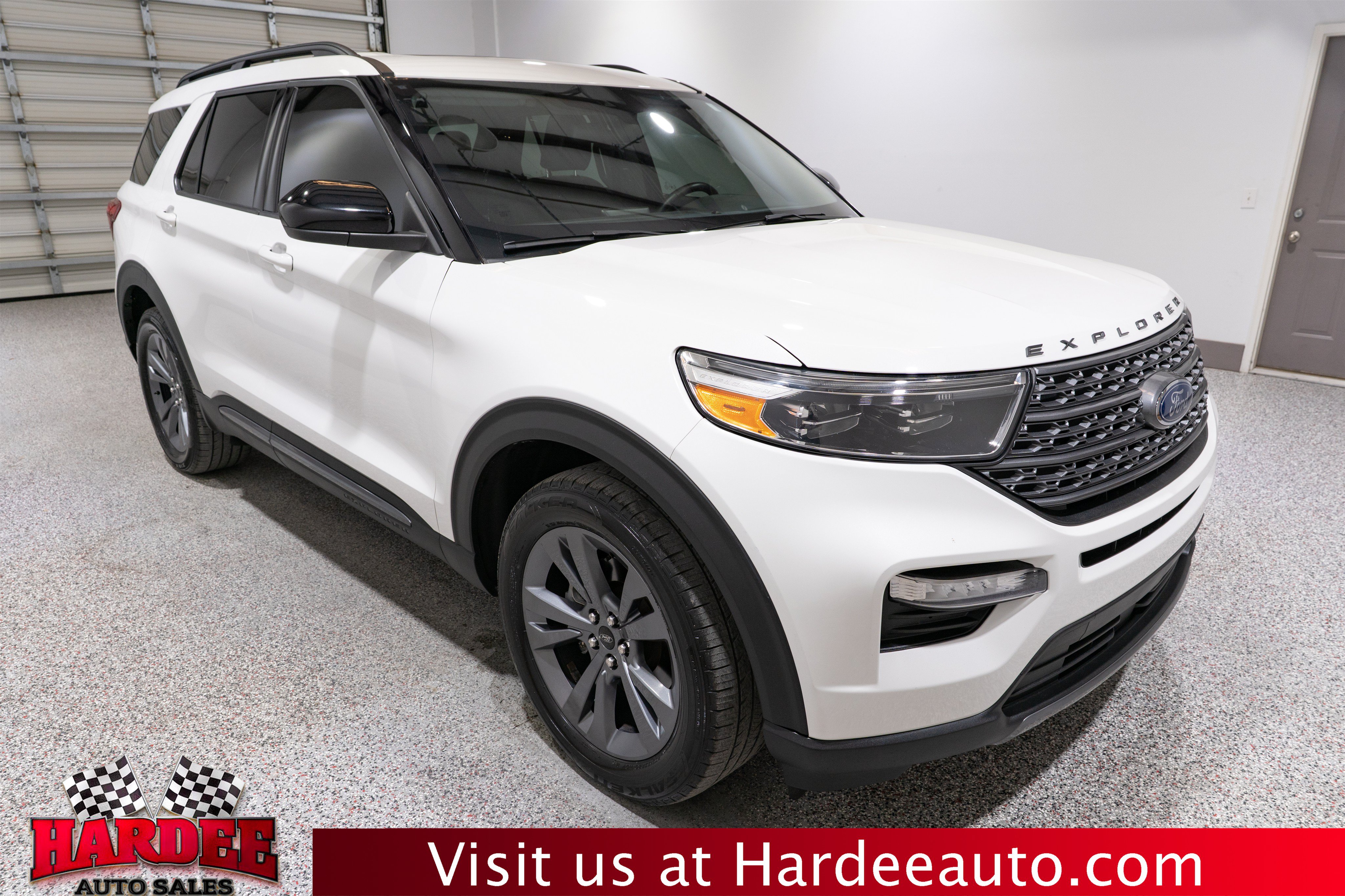 Used 2022 Ford Explorer XLT w/ Equipment Group 202A RWD image 6