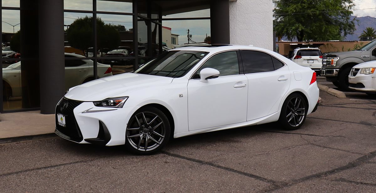 Used 2018 Lexus IS 300 F Sport w/ F Sport Package RWD image 3