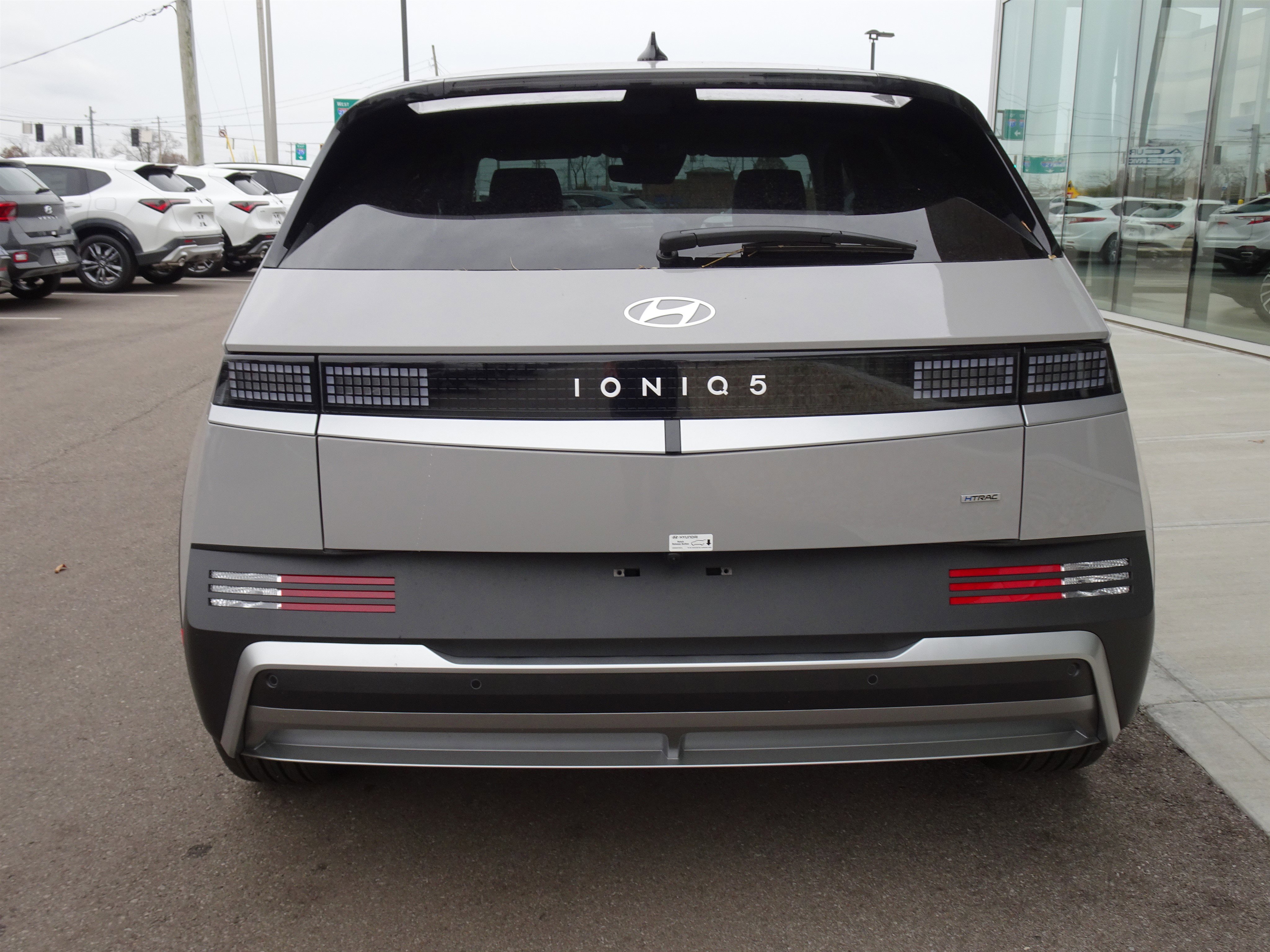 New 2026 Hyundai Ioniq 5 SEL image 4