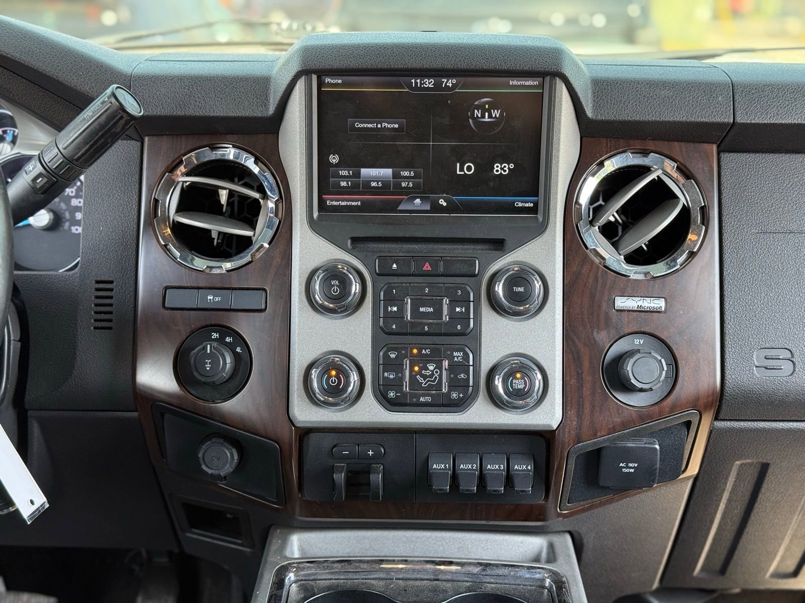 Used 2014 Ford F350 Lariat w/ Chrome Package image 21