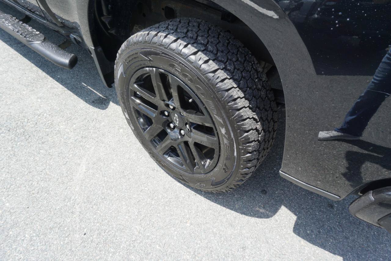 Used 2022 Chevrolet Silverado 1500 Custom AWD/4WD image 9