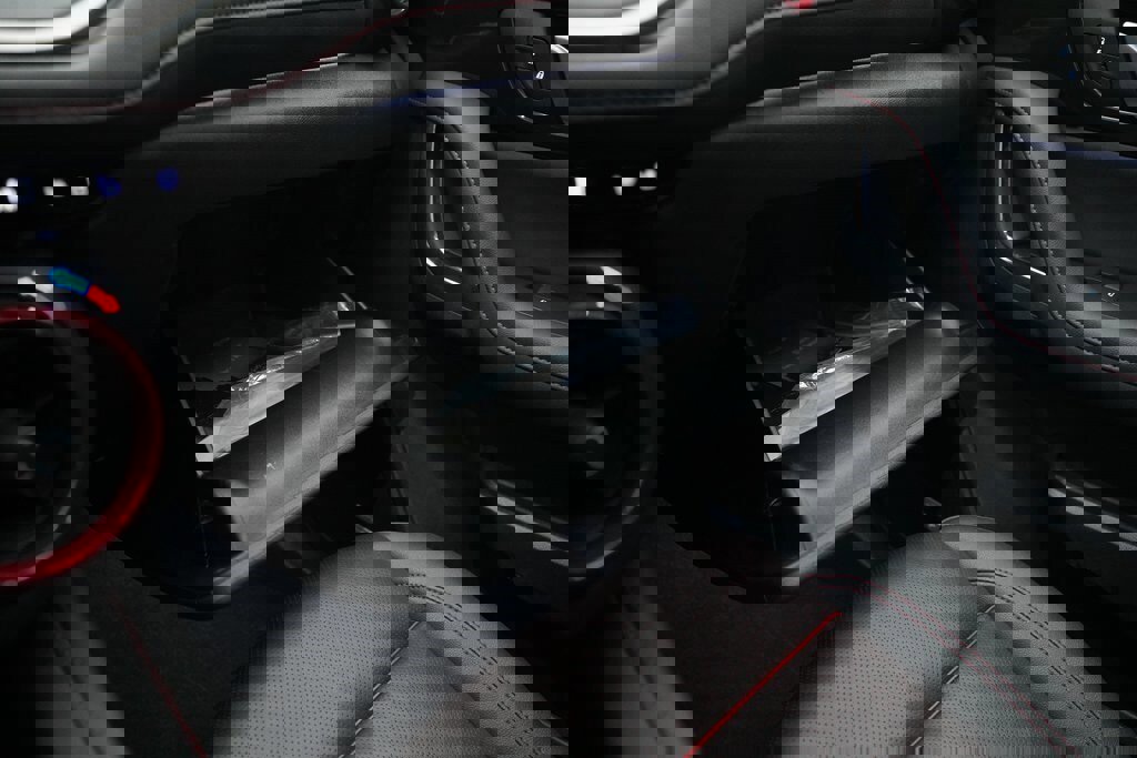 Used 2022 Chevrolet Blazer RS w/ Enhanced Convenience Package image 30