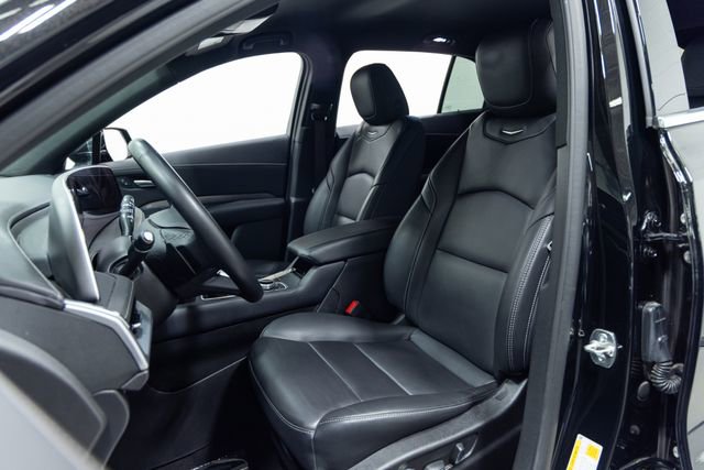 Used 2025 Cadillac XT4 Premium Luxury image 21