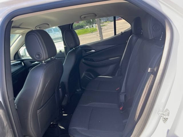 Certified 2025 Buick Encore GX Preferred AWD/4WD image 9