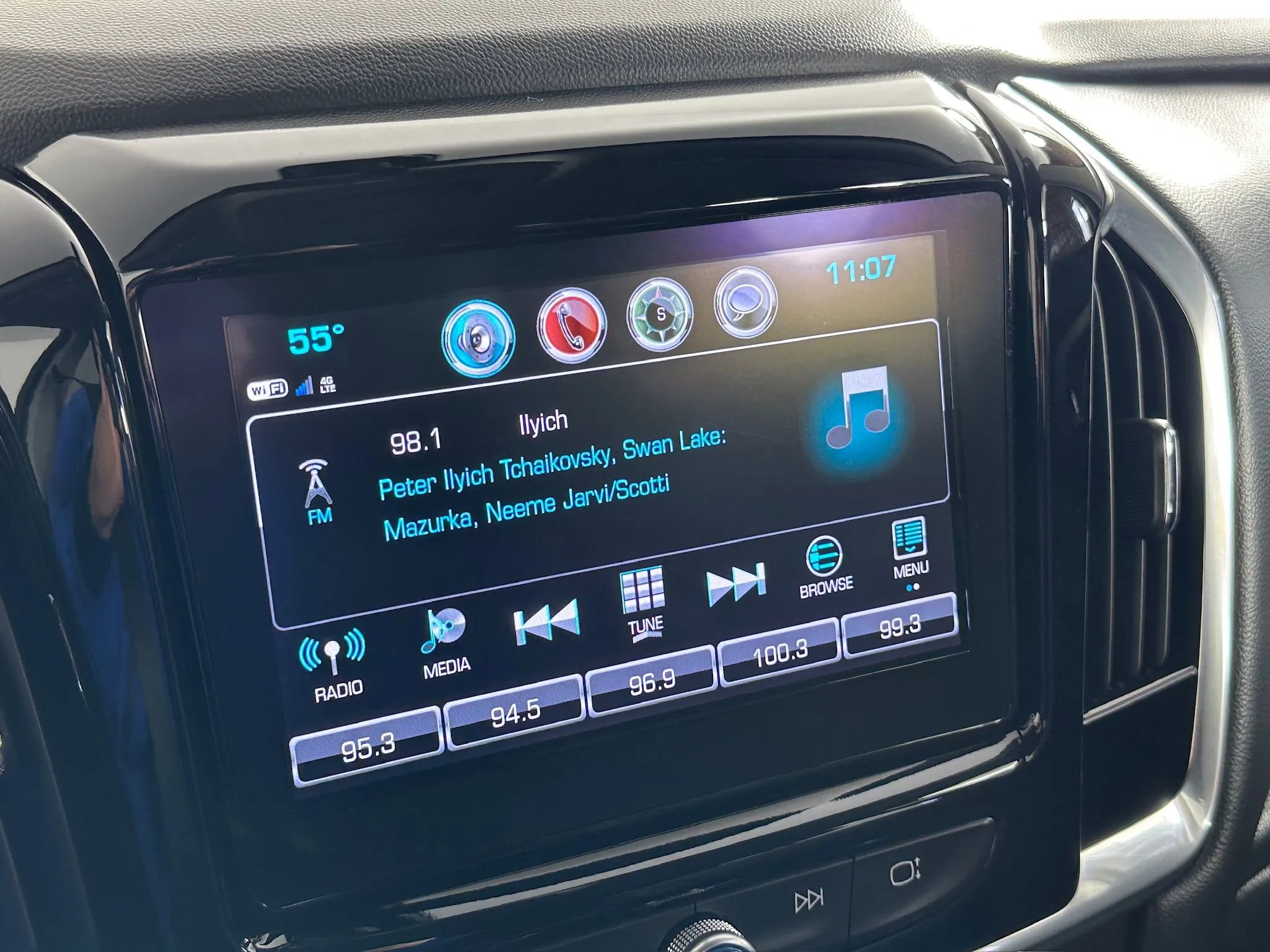 Used 2018 Chevrolet Traverse LT image 43