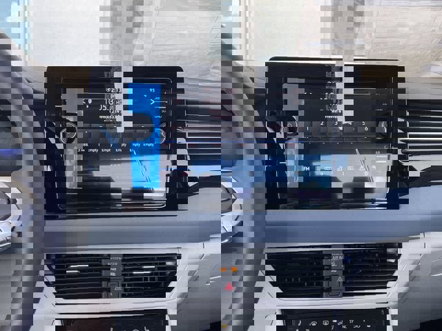 New 2025 Volkswagen Jetta SE image 25