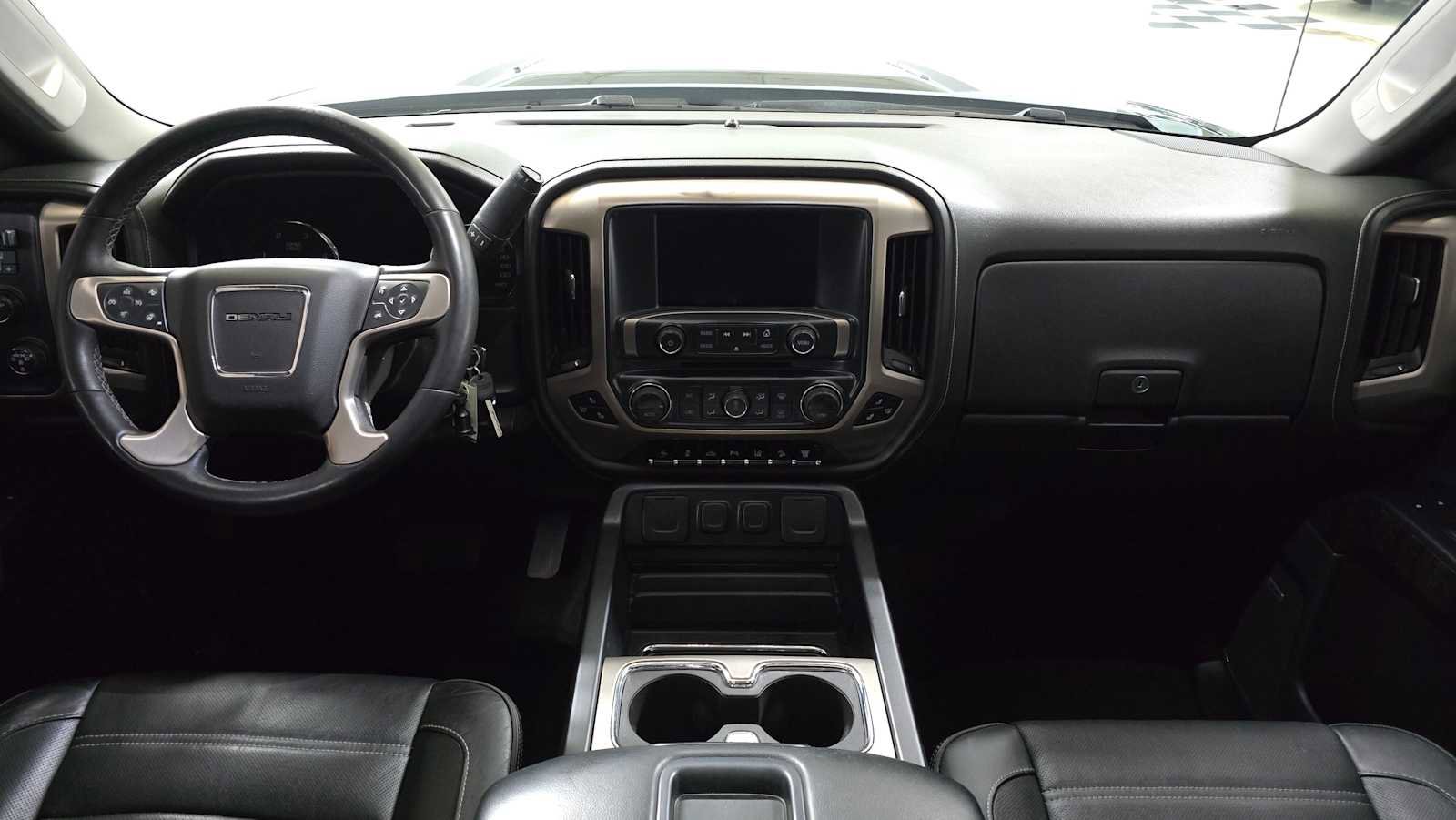 Used 2015 GMC Sierra 3500 Denali w/ Duramax Plus Package image 18