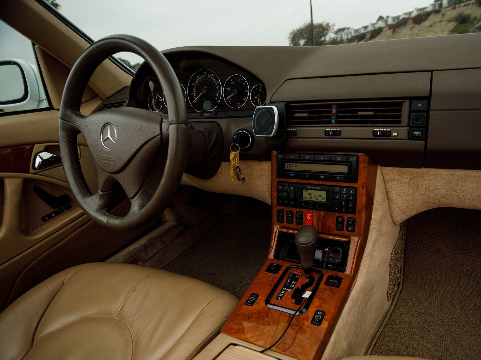 Used 2000 Mercedes-Benz SL 500 image 25