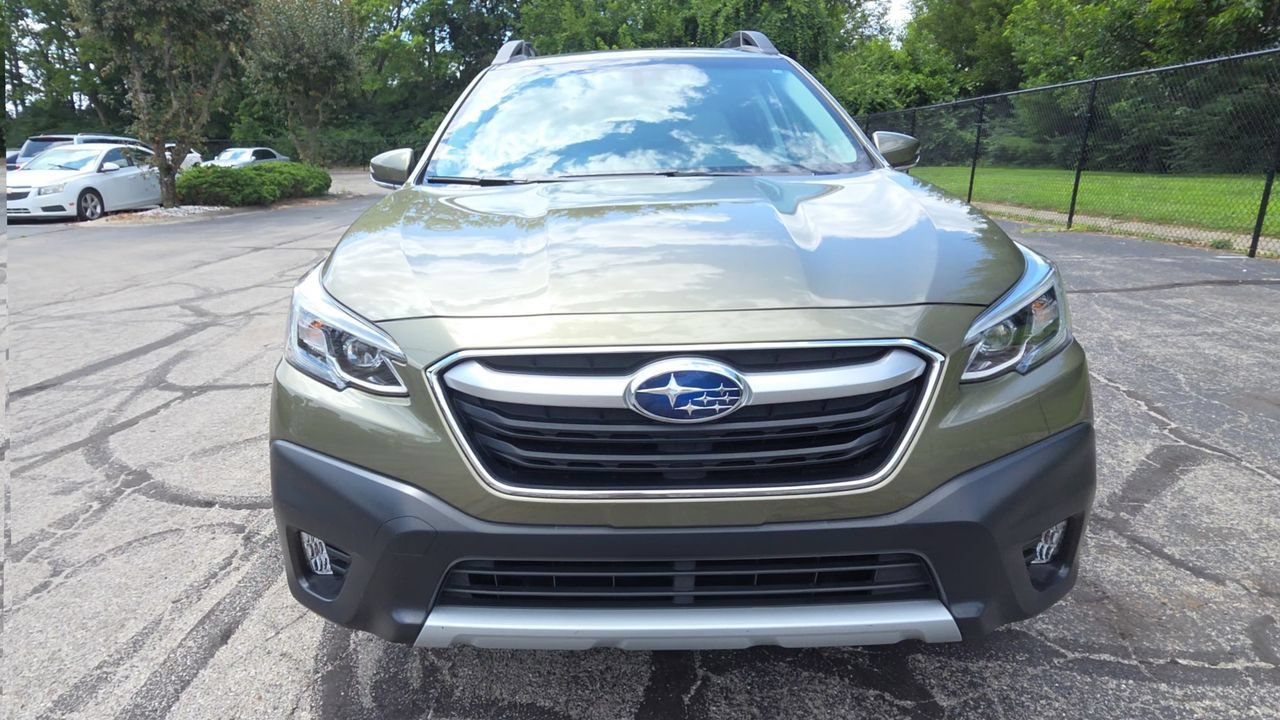 Certified 2022 Subaru Outback Limited AWD/4WD image 3