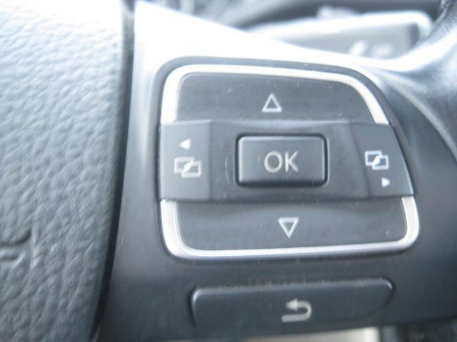 Used 2014 Volkswagen Passat TDI SEL Premium FWD image 23