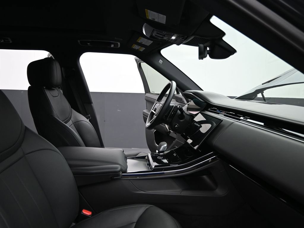 Used 2024 Land Rover Range Rover Sport Dynamic SE image 11
