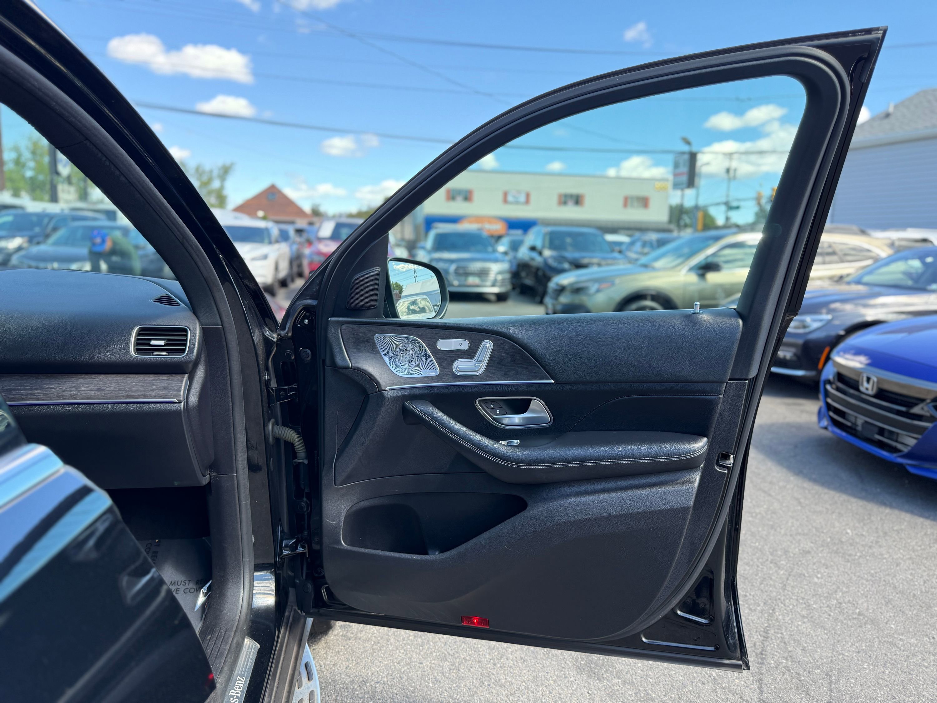 Used 2020 Mercedes-Benz GLE 350 4MATIC image 30