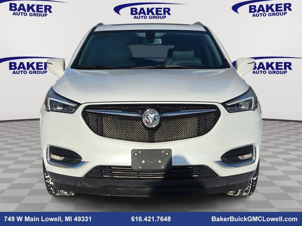 Used 2021 Buick Enclave Essence image 2
