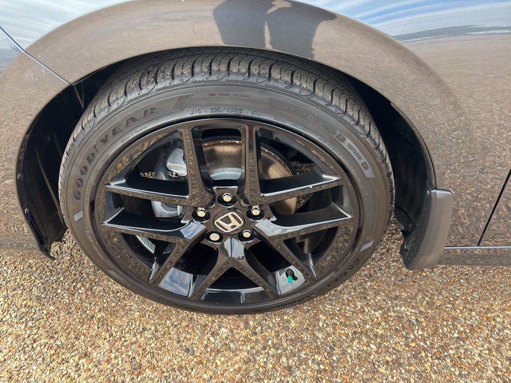 Used 2025 Honda Civic Sport image 12