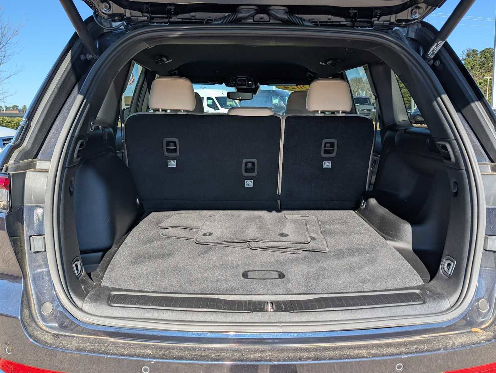 Used 2024 Jeep Grand Cherokee Limited image 27