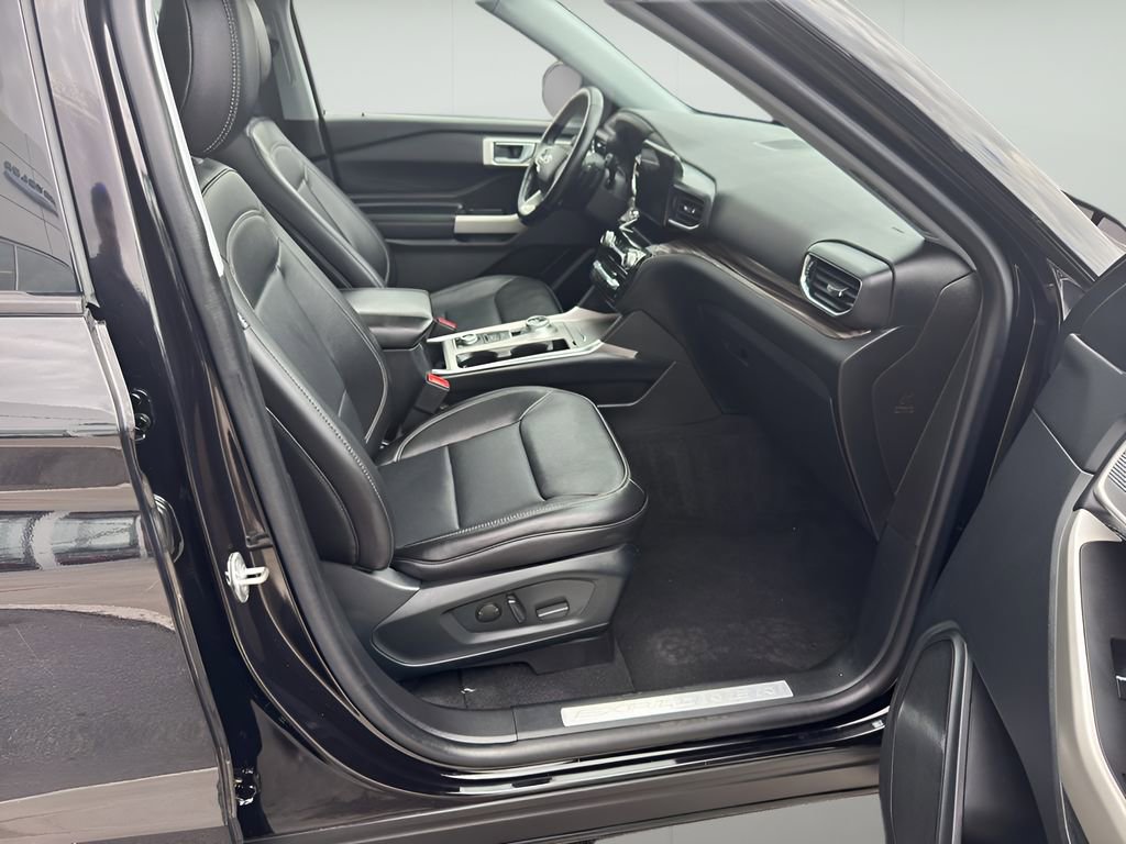 Used 2021 Ford Explorer Limited AWD/4WD image 10