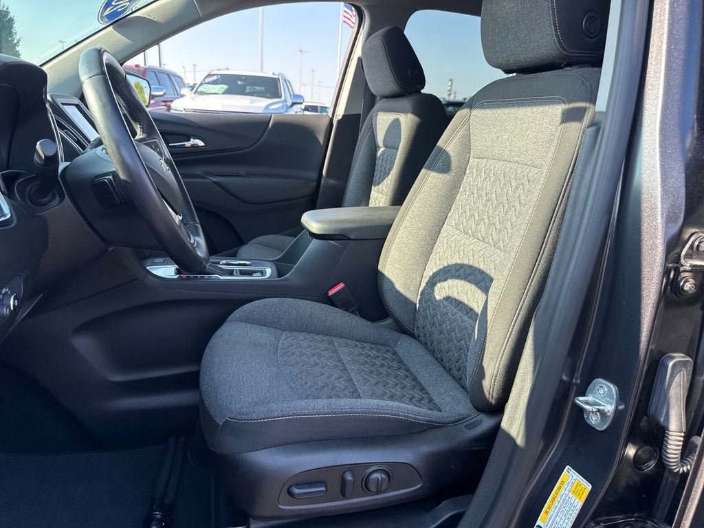 Used 2022 Chevrolet Equinox LT FWD image 15