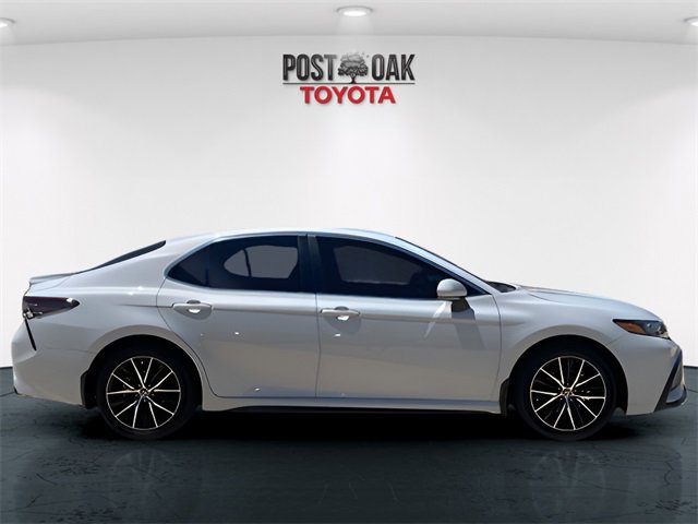 Used 2023 Toyota Camry SE image 8