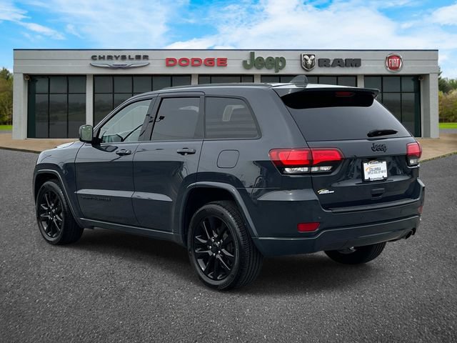 Certified 2018 Jeep Grand Cherokee Altitude RWD image 8