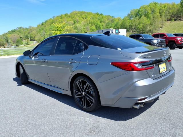 Used 2025 Toyota Camry XSE FWD image 13