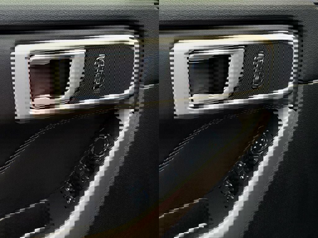 Used 2023 Ford Explorer XLT w/ Equipment Group 202A image 26