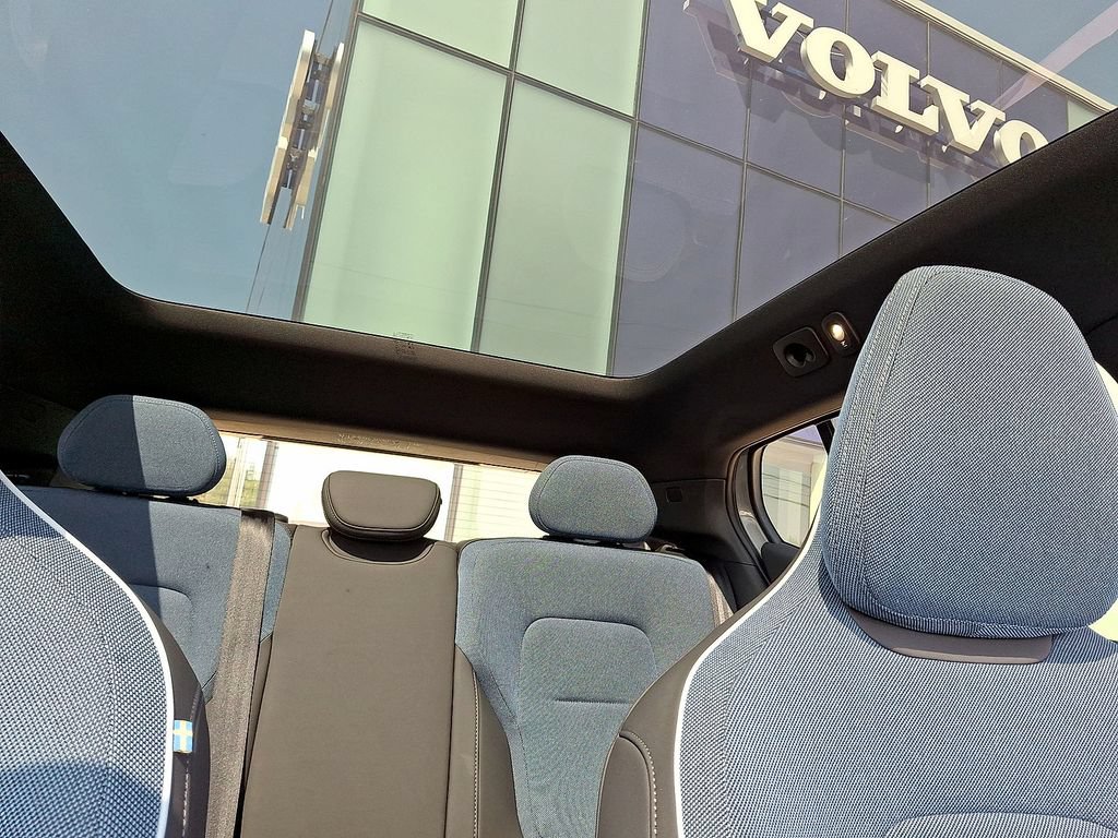 New 2025 Volvo EX30 Plus w/ Protection Package Premier AWD/4WD image 14