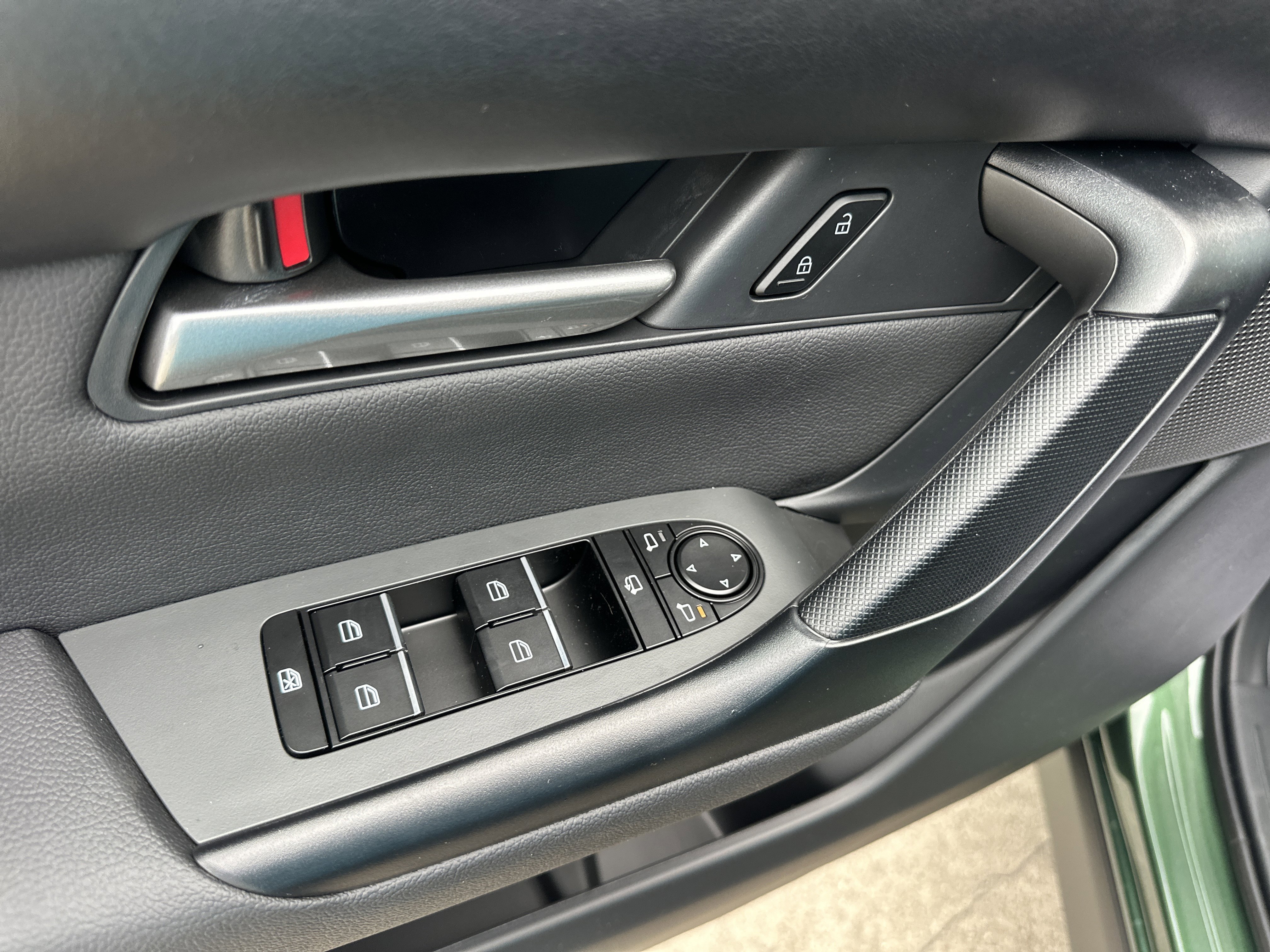 New 2026 MAZDA CX-50 AWD 2.5 S w/ Weather Package image 9