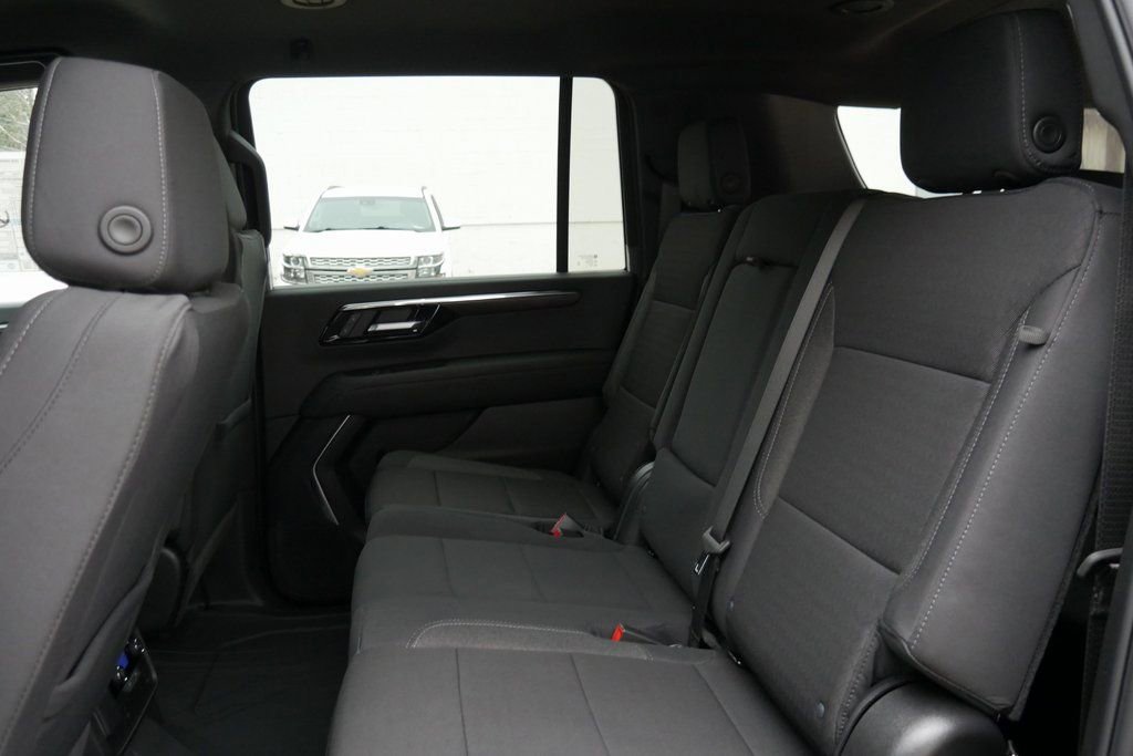 New 2026 Chevrolet Suburban LS image 26