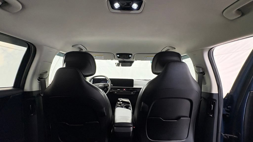 Used 2025 Kia EV6 Light AWD/4WD image 33
