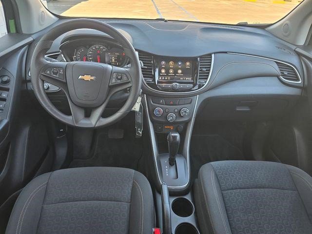 Certified 2022 Chevrolet Trax LS w/ Tint and Cruise Package image 14