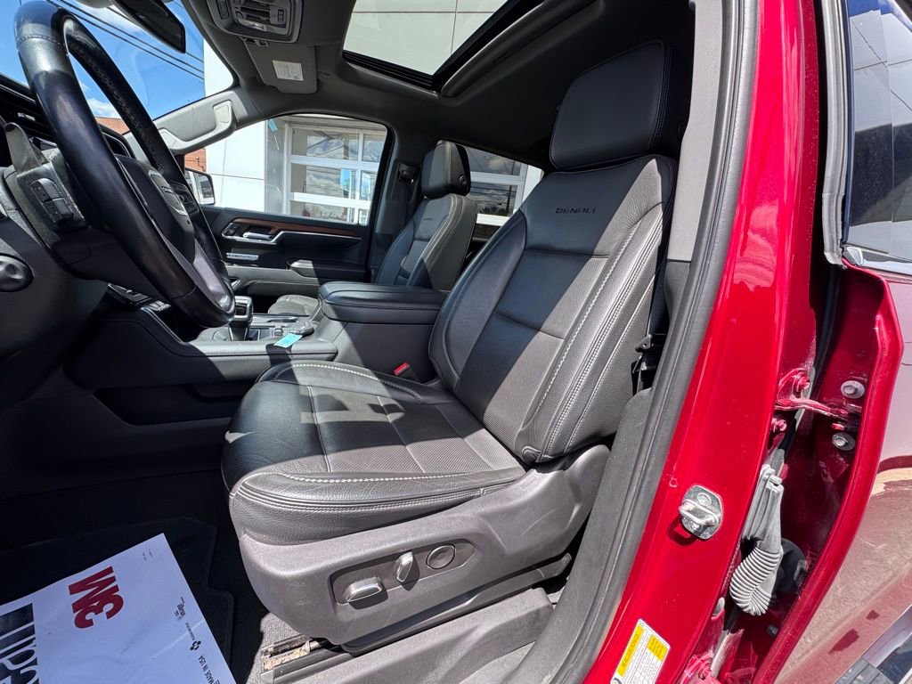 Used 2023 GMC Sierra 1500 Denali AWD/4WD image 12
