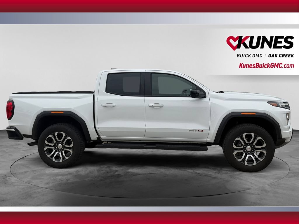 Used 2024 GMC Canyon AT4 w/ AT4 Premium Package AWD/4WD image 12