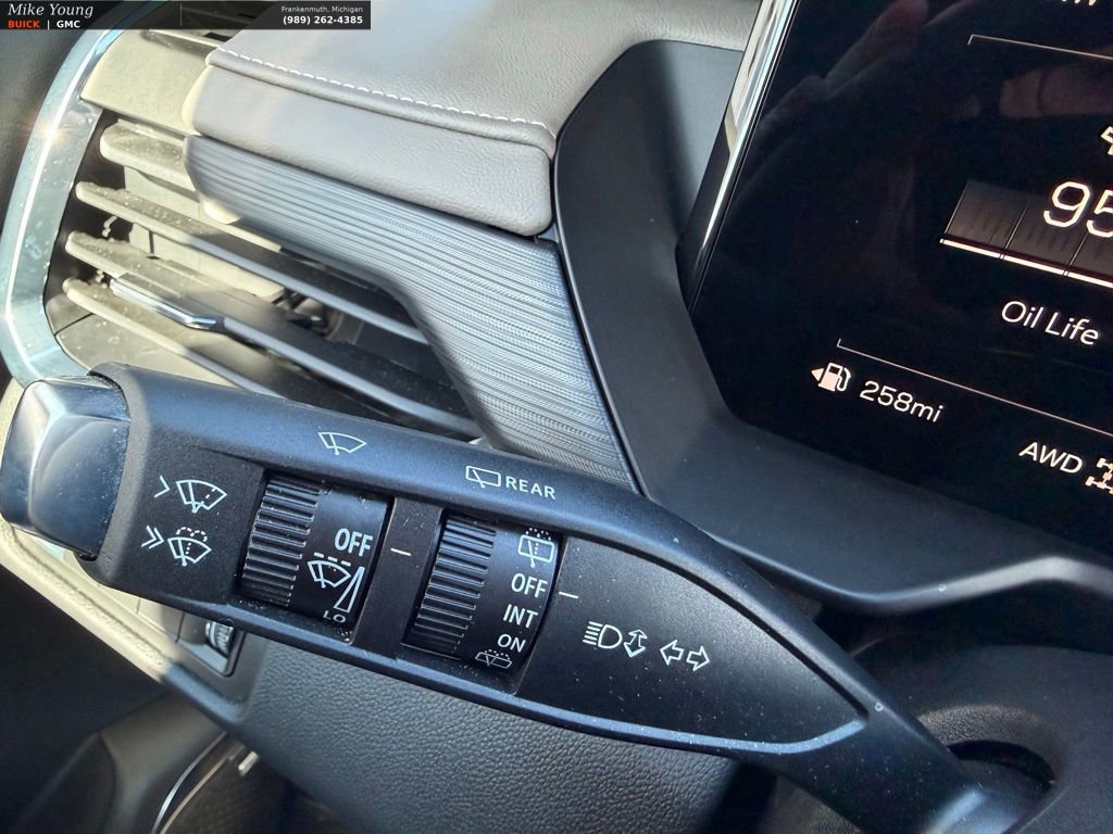 Used 2026 GMC Acadia Elevation image 27