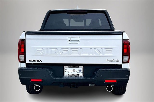 New 2026 Honda Ridgeline Black Edition image 3