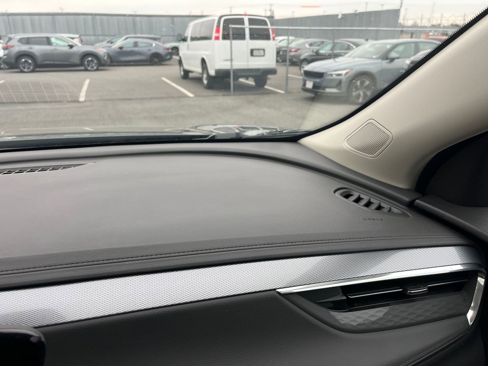 Used 2025 Buick Encore GX Preferred image 34