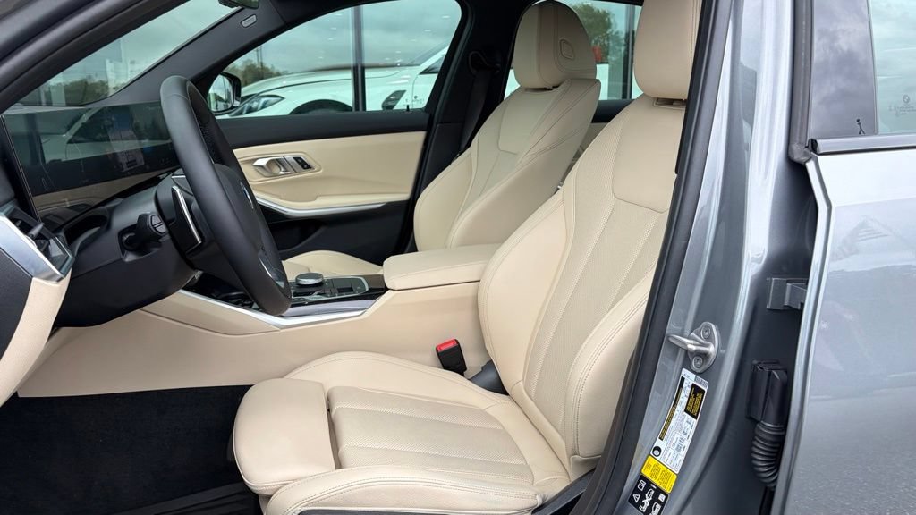 Certified 2023 BMW 330i xDrive Sedan w/ Premium Package AWD/4WD image 5