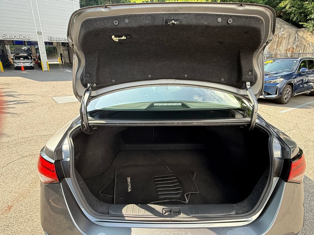 Used 2020 Nissan Sentra SV FWD image 31
