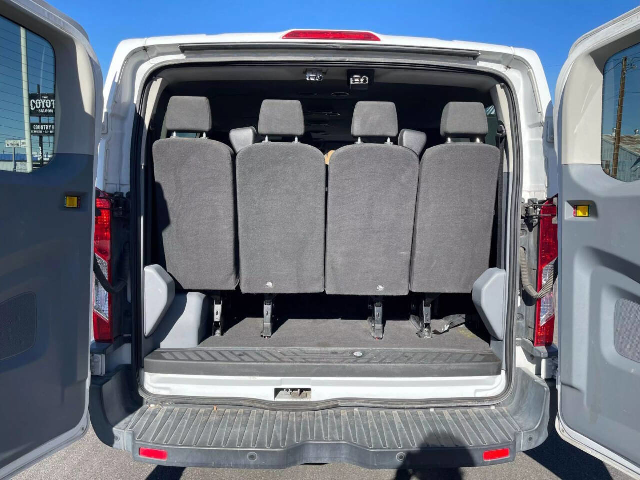 Used 2018 Ford Transit 350 XLT image 17