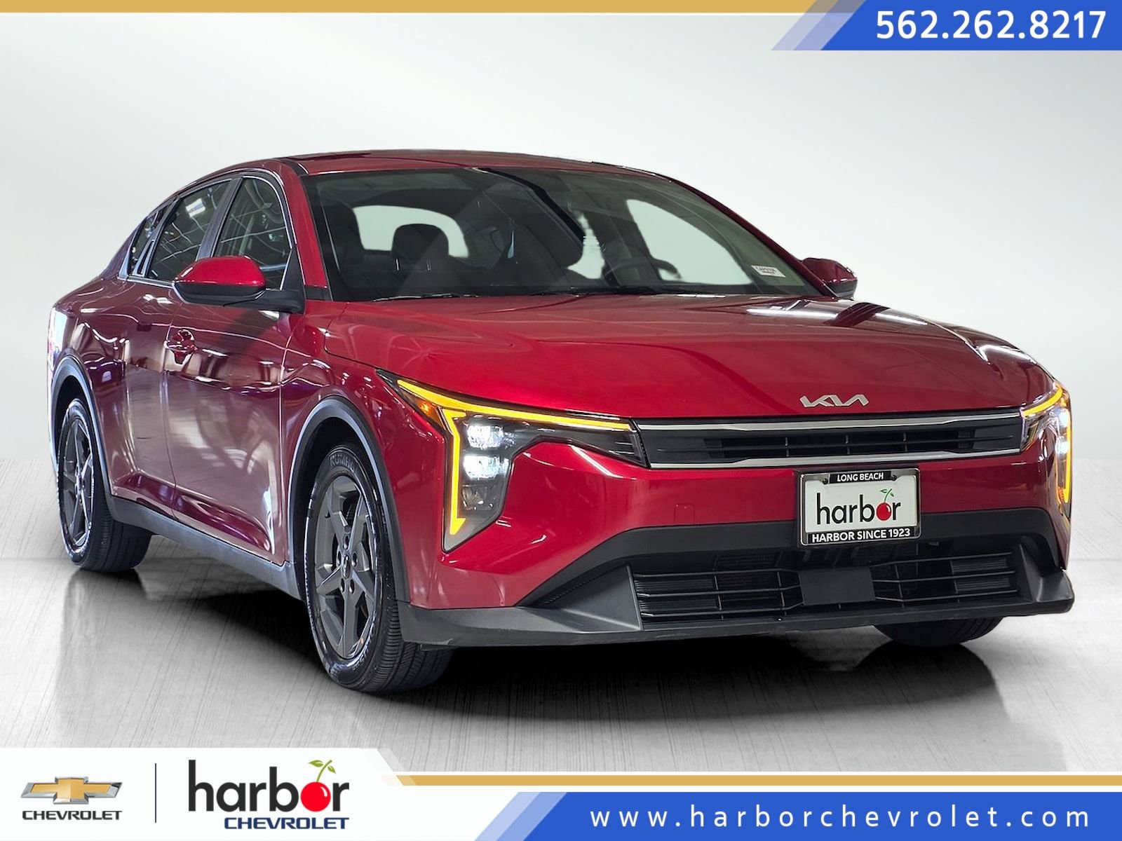 Used 2025 Kia K4 LXS image 1