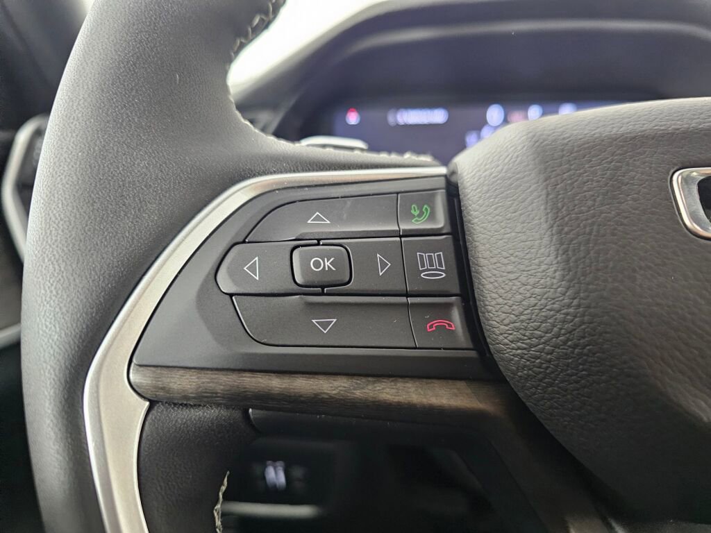 New 2026 Jeep Grand Cherokee L Limited w/ Limited Altitude Package AWD/4WD image 24