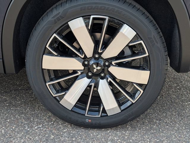 New 2026 Mitsubishi Outlander SE AWD/4WD image 3