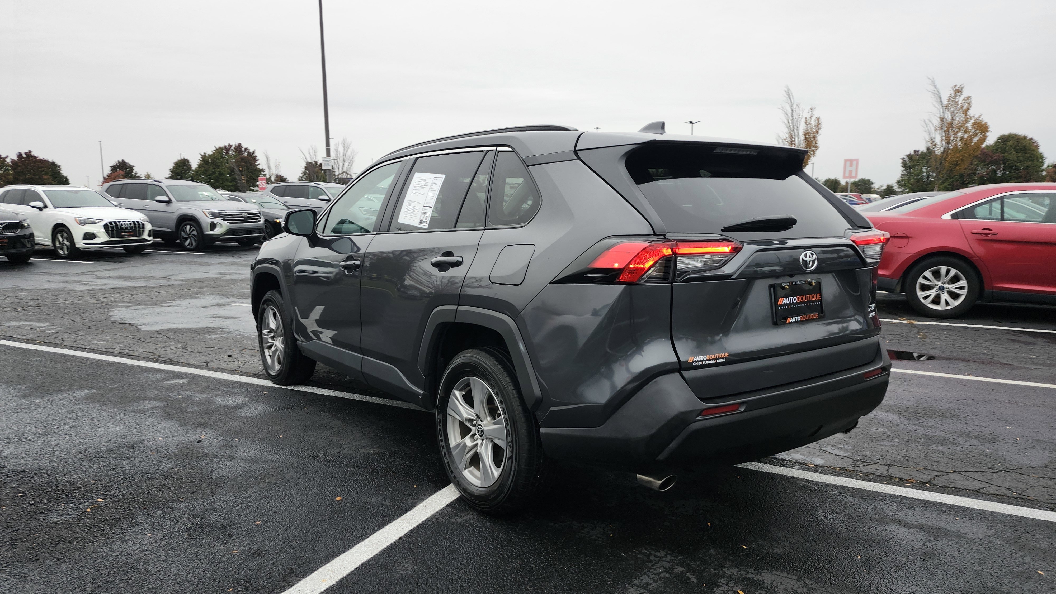 Used 2024 Toyota RAV4 XLE image 9