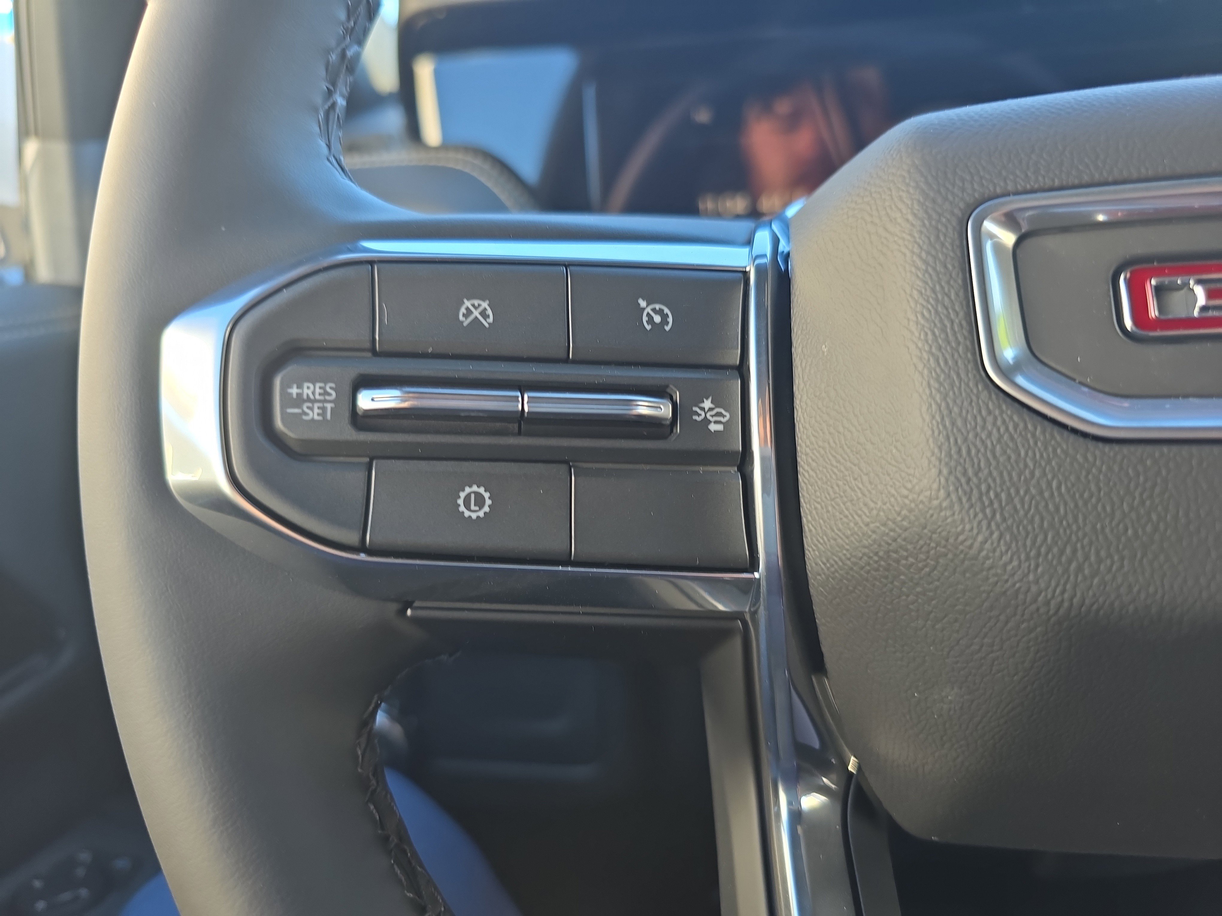 New 2026 GMC Yukon XL Elevation image 23