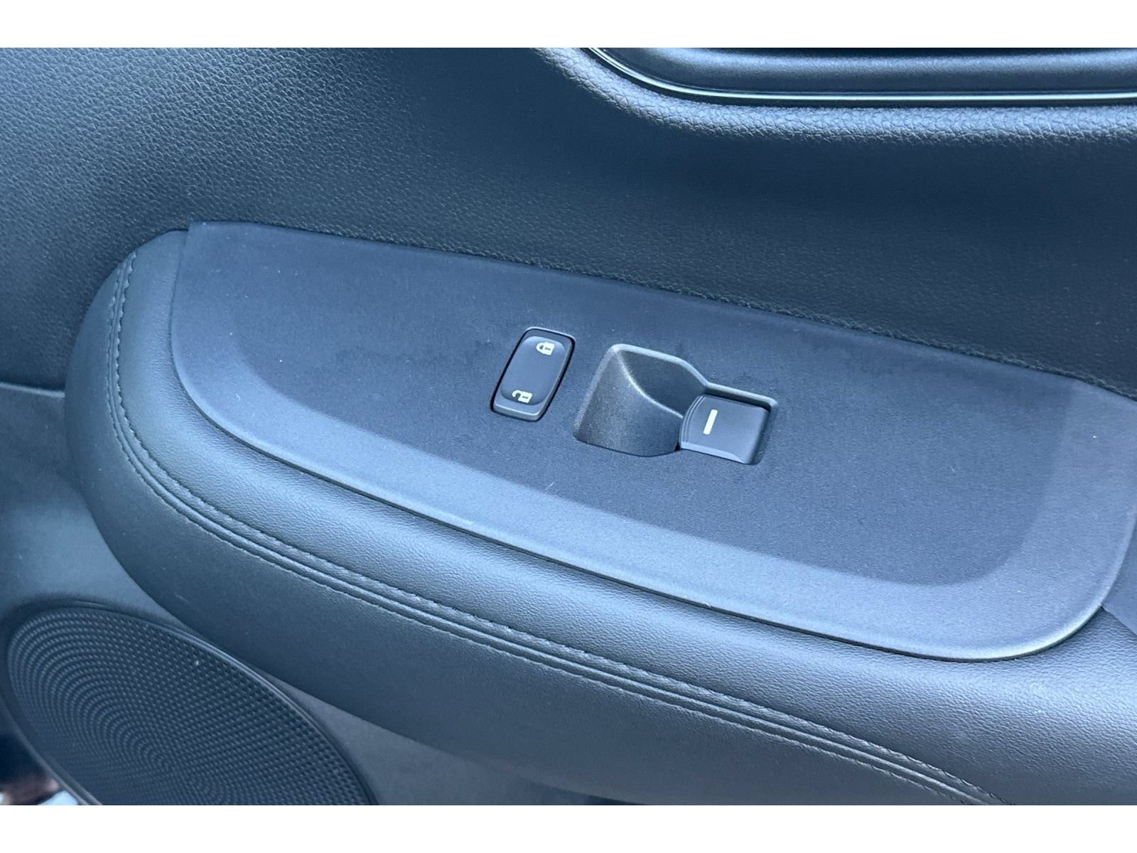 Used 2024 Honda HR-V LX image 22